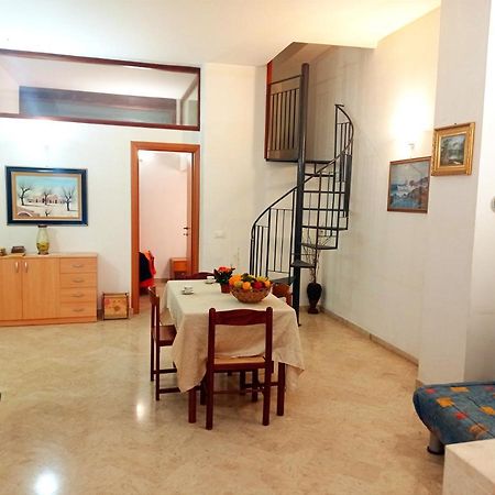 הוילה קאסטלמארה דל גולפו Vacanze Del Corso מראה חיצוני תמונה