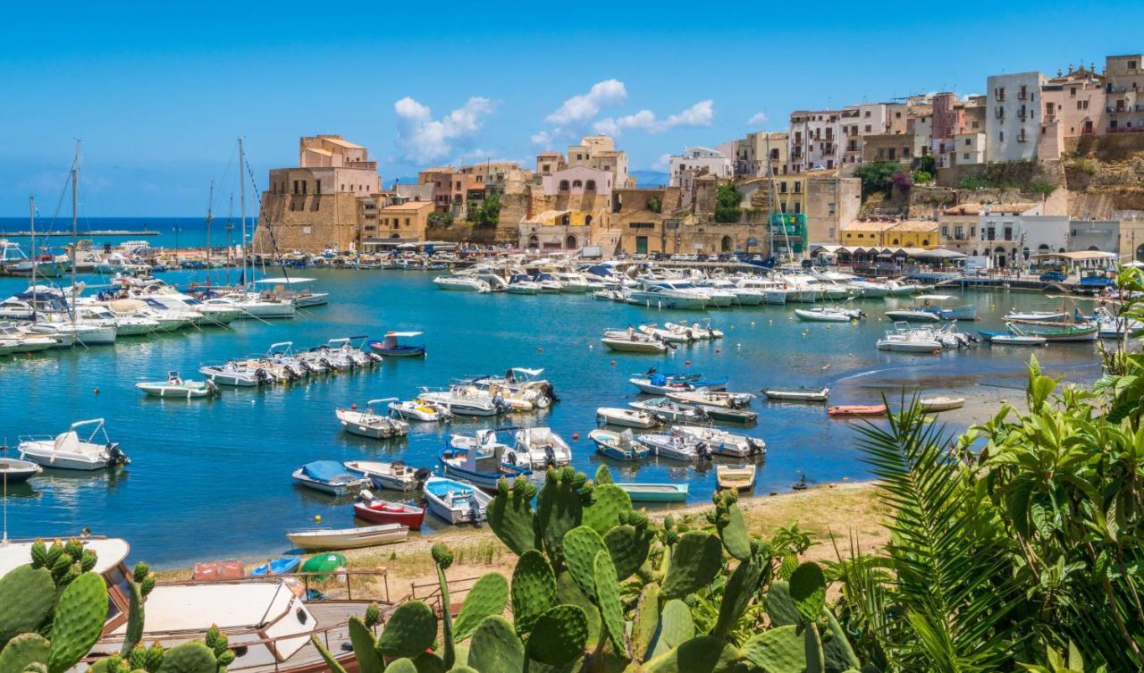 הוילה קאסטלמארה דל גולפו Vacanze Del Corso מראה חיצוני תמונה